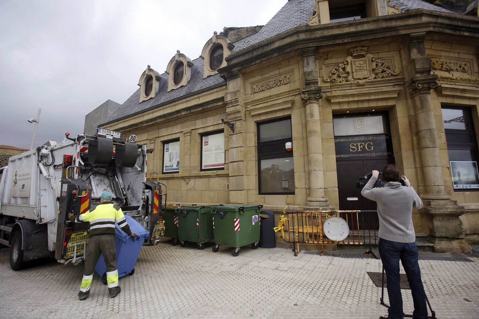 Contenedor en el que se encontró el bebé en San Sebastián.