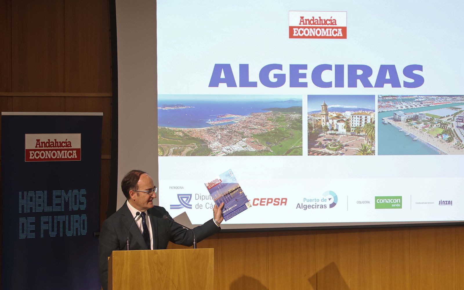 Imágenes de la presentación de la revista Andalucía Económica en Algeciras