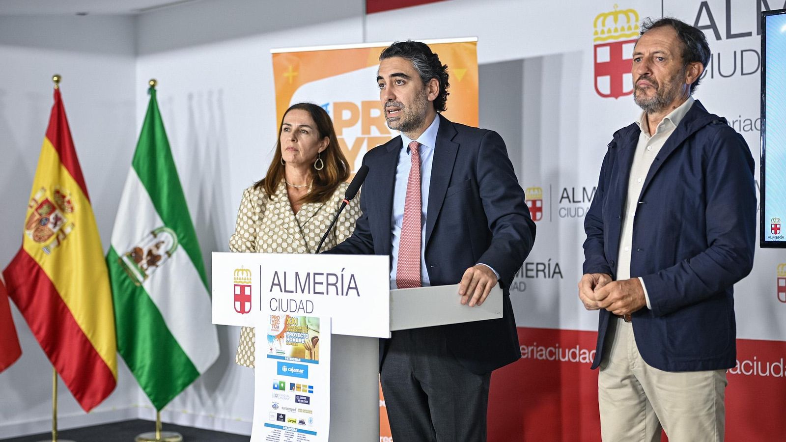 El concejal Joaquín Pérez de la Blanca durante su intervención en la presentación del torneo de este sábado.