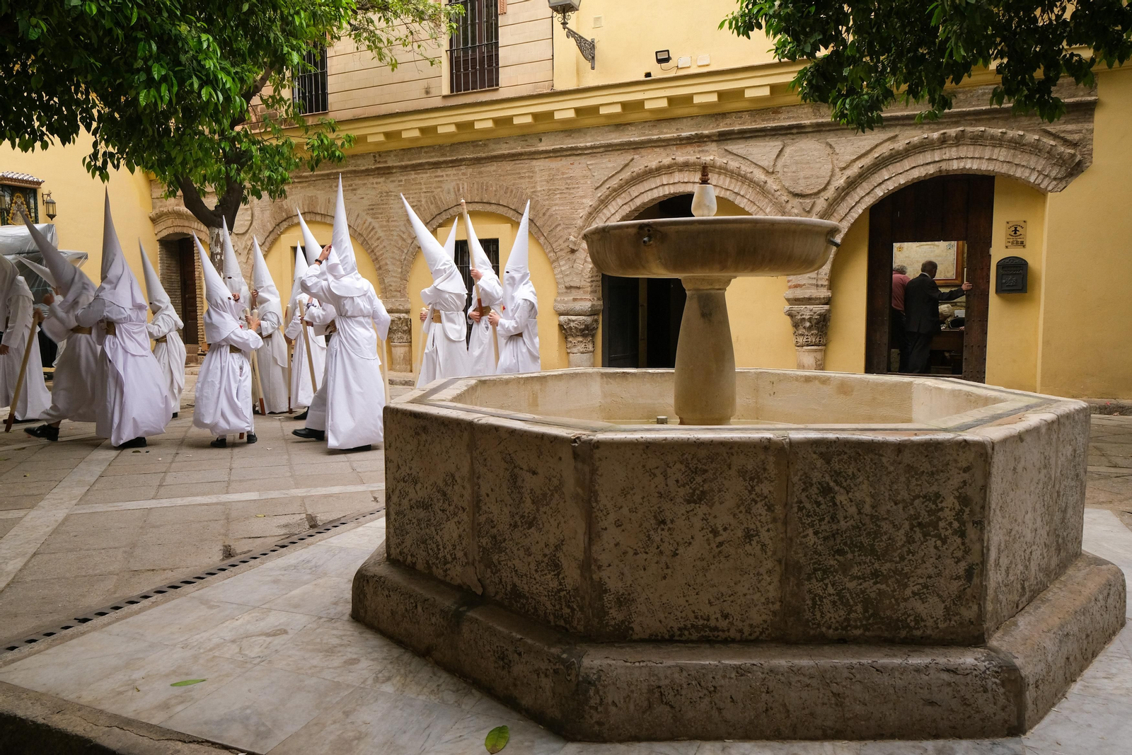 LAS IMAGENES DE LA BORRIQUITA (HDAD DEL AMOR) EN SEVILLA SEMANA SANTA 2024