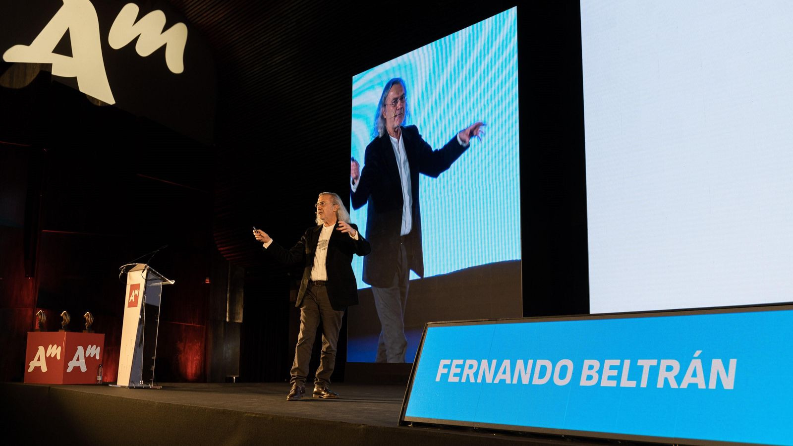 Fernando Beltrán. Fernando Beltrán.