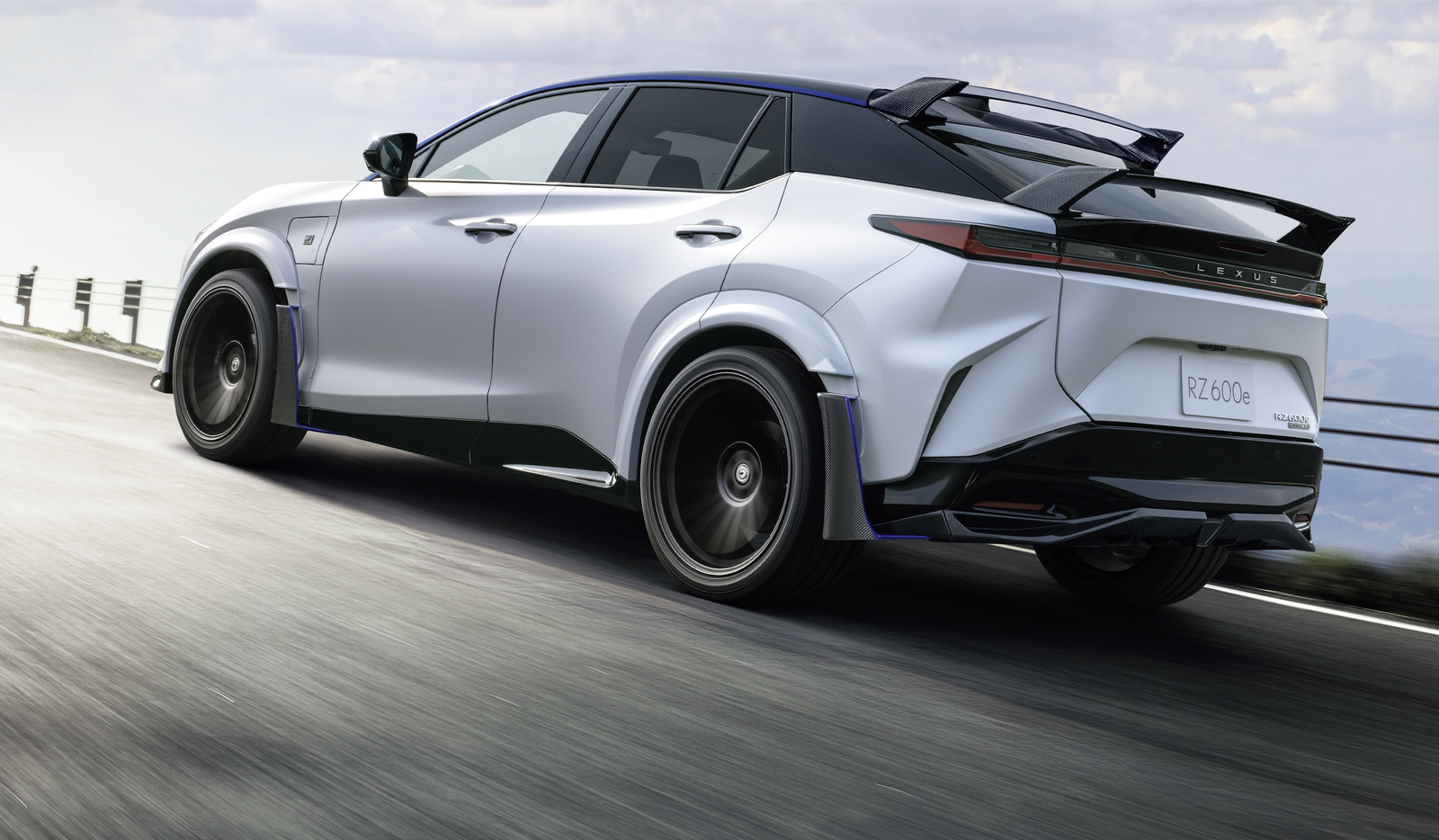 Lexus amplía la gama RZ con la edición especial 600e F Sport Performance