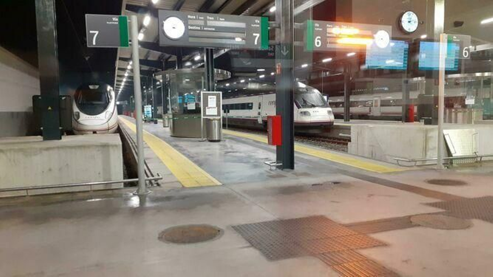 Los billetes de AVE para los trenes entre Granada y Sevilla salen a la venta el lunes 10 de febrero
