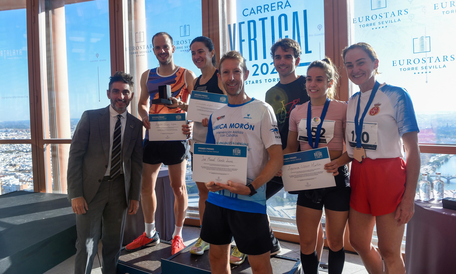 Imágenes de la I Carrera Vertical Eurostars Torre Sevilla