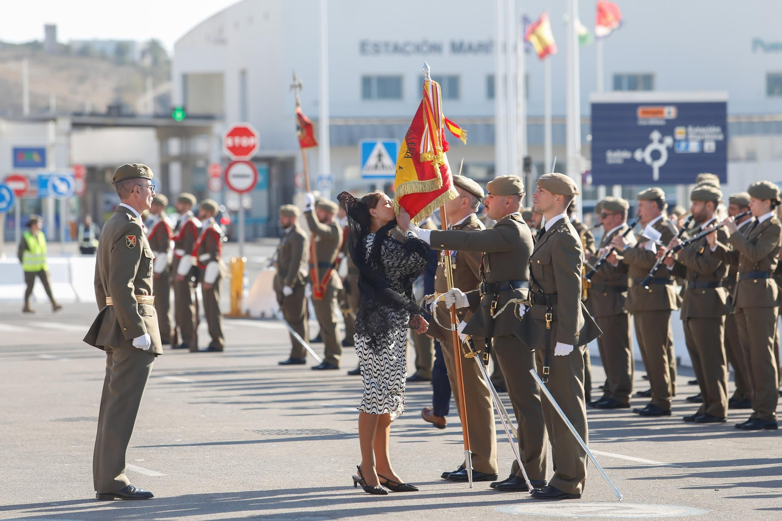 Las fotos de la jura de bandera civil en Tarifa