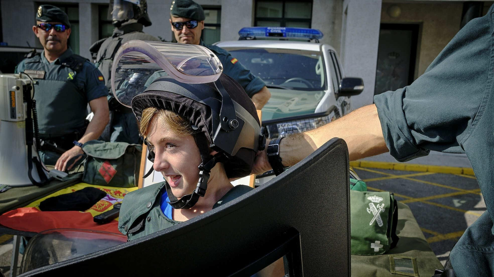 Instantánes durante la jornada de Puertas abiertas en el patio la Comandancia