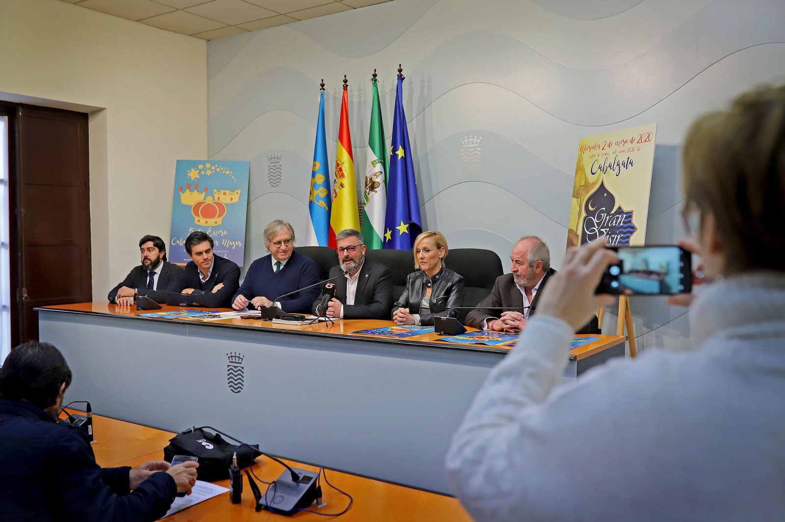 Acto de presentación de las cabalgatas de los Reyes Magos y Gran Visir, este viernes en el Ayuntamiento.