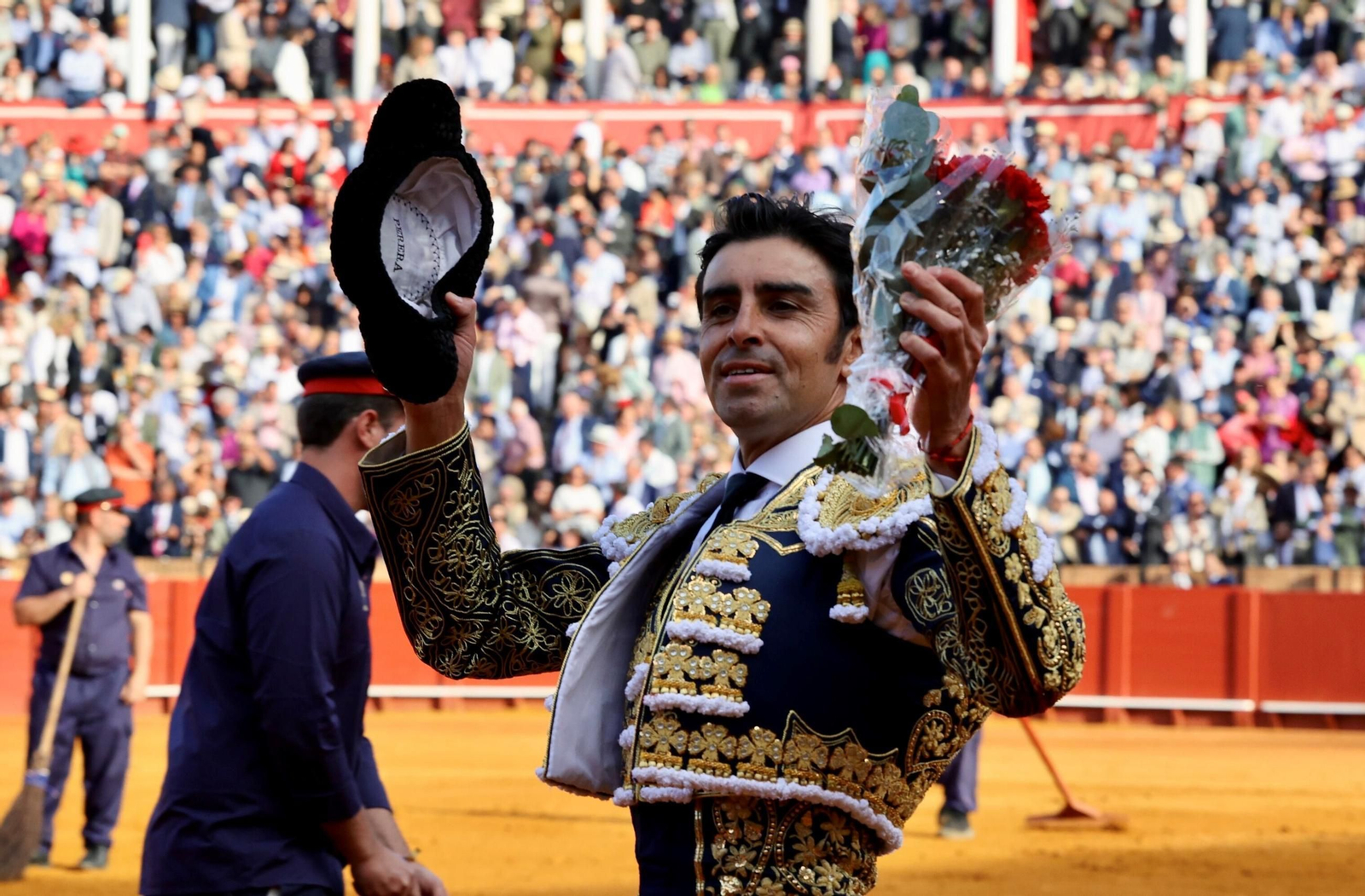 Miguel Ángel Perera despidió con una vuelta al ruedo su paso por la Feria de 2025.
