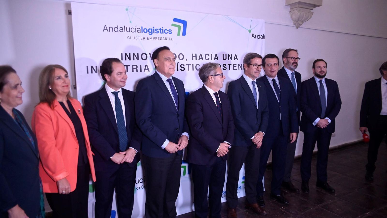 Las autoridades, durante la presentación del clúster. Las autoridades, durante la presentación del clúster.