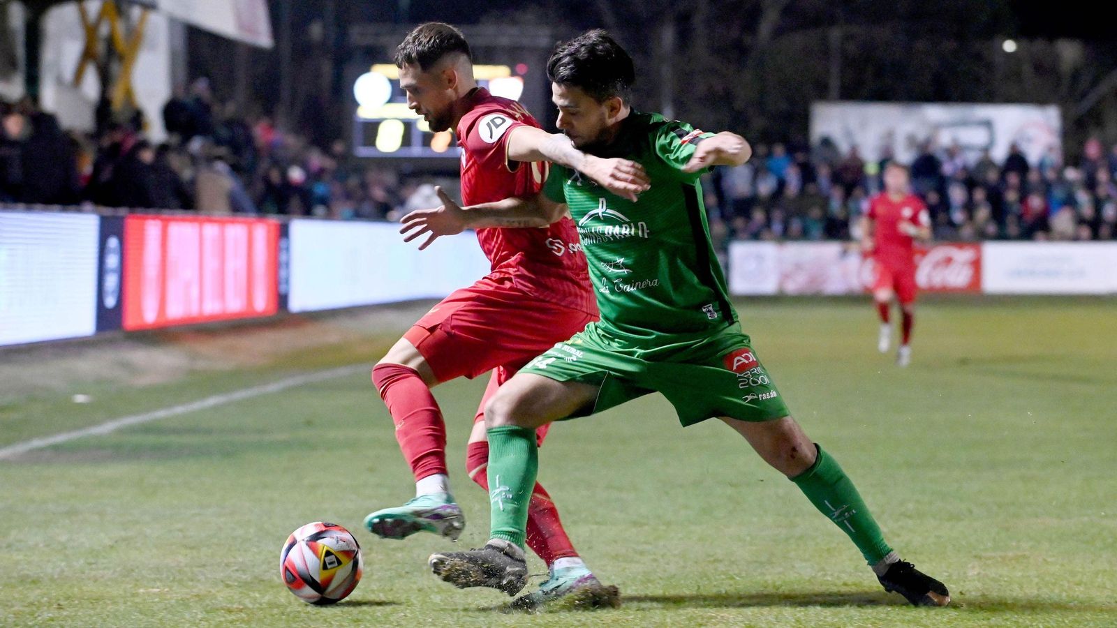 Januzaj intenta una jugada por la banda derecha.