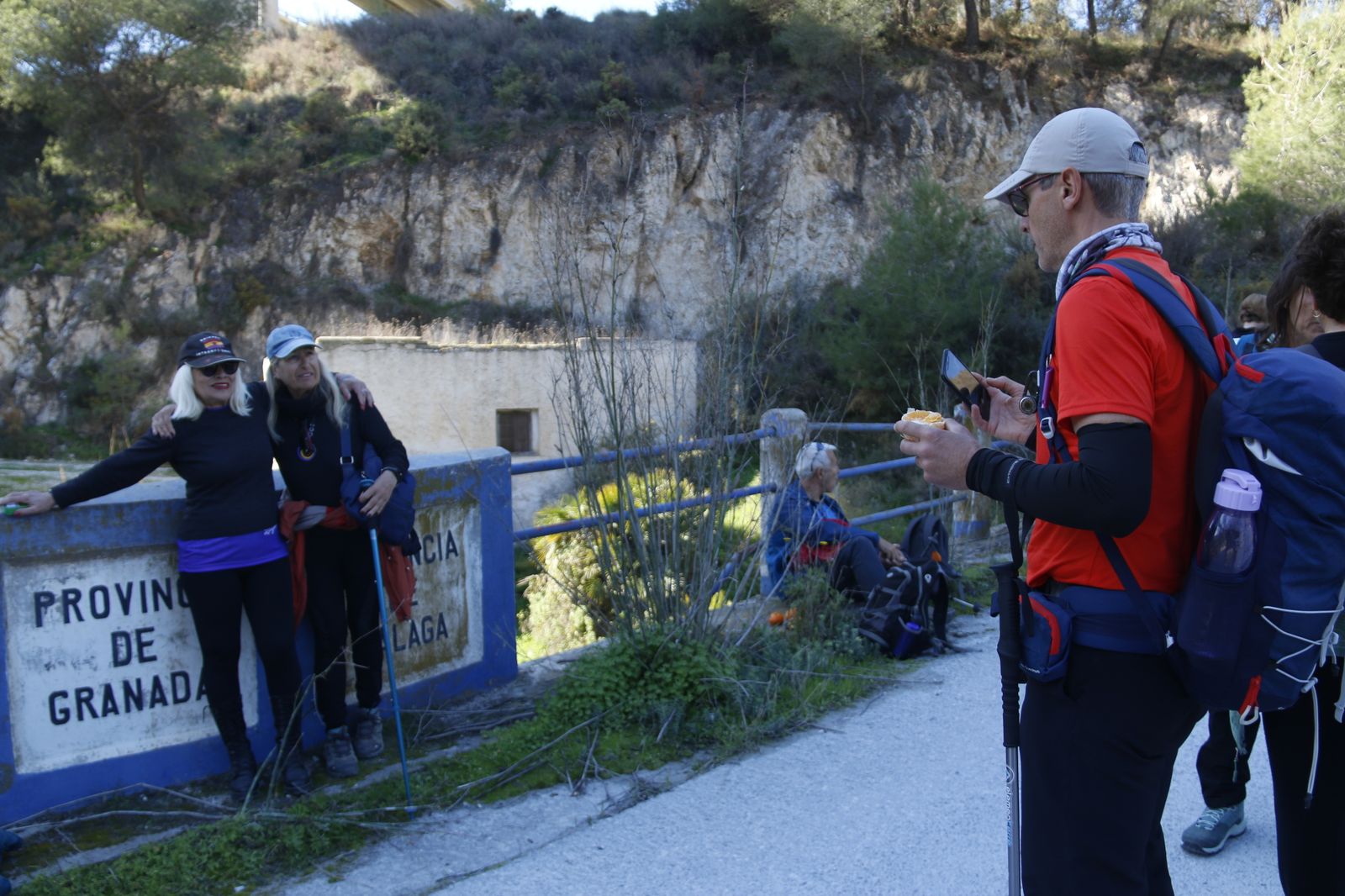 Cientos de personas participan en la marcha de la Desbandá