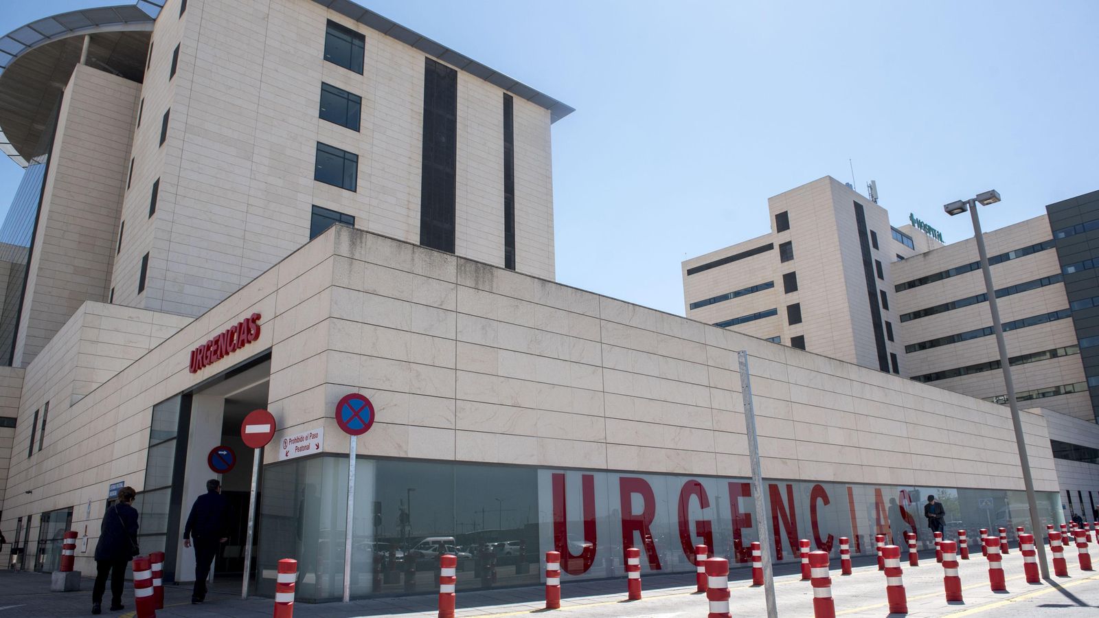 Sólo un familiar por paciente en los hospitales de Granada