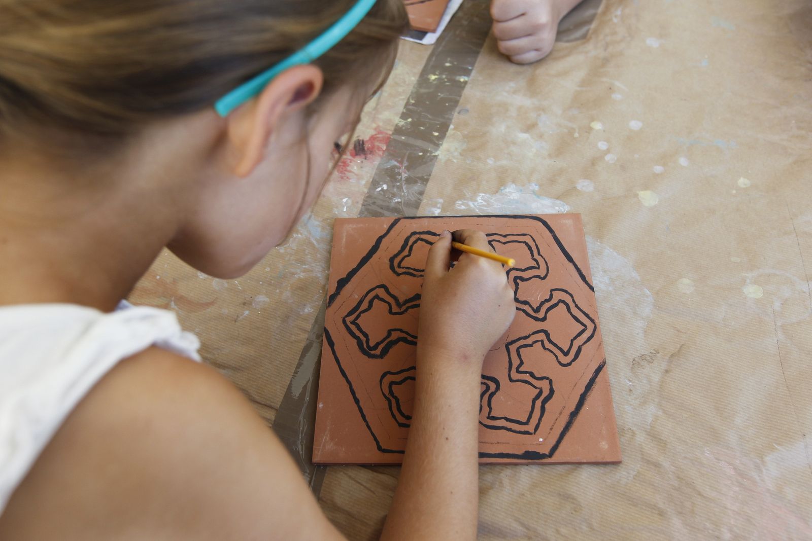 Taller cuerda-seca alfarería. Feria de Almería 2019