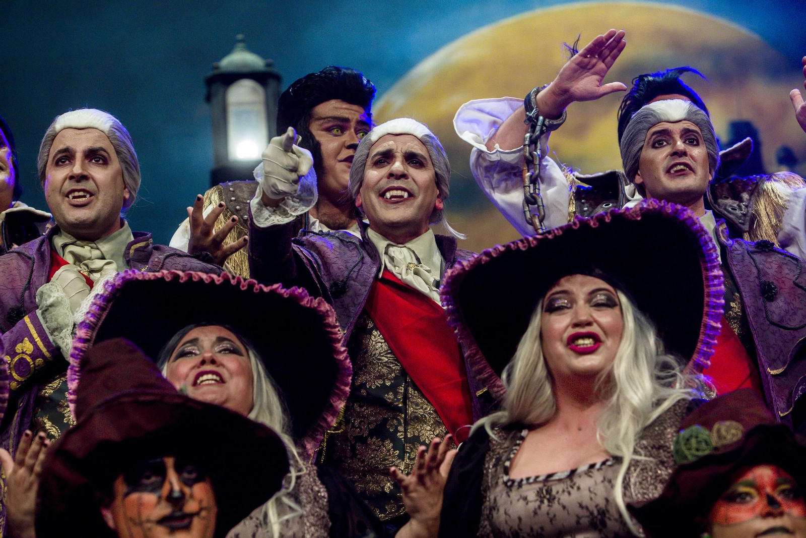 Coro Al sonar las doce.