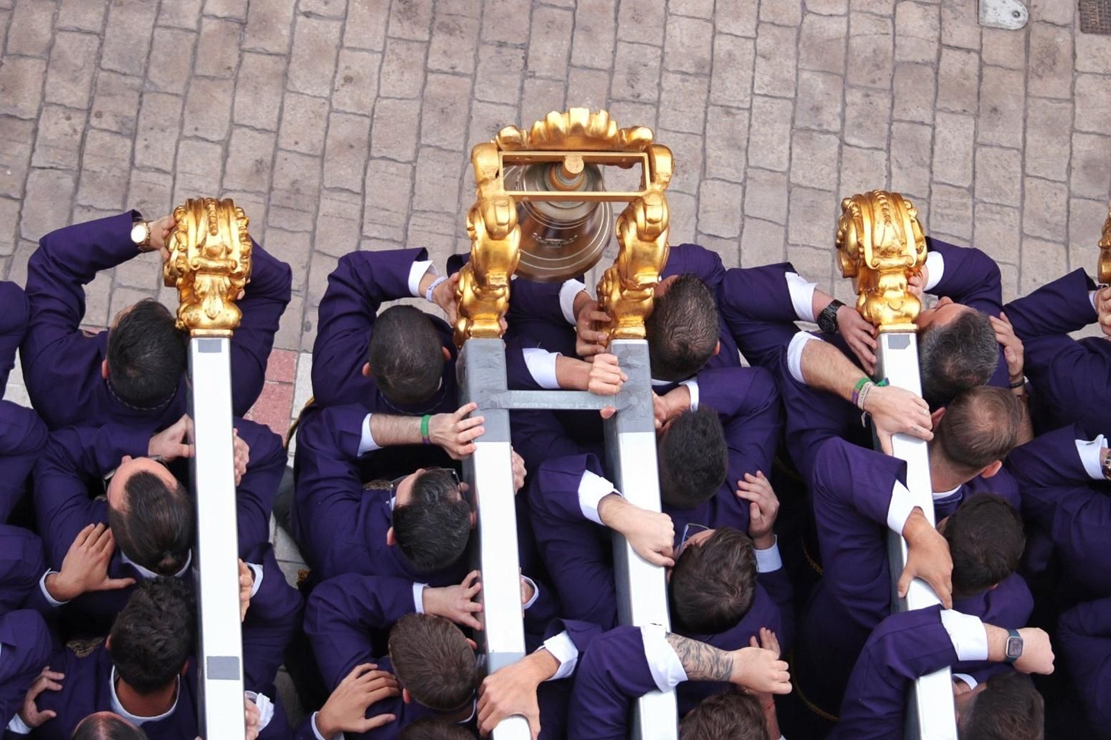 Las fotos de Nueva Esperanza en el Martes Santo en Málaga