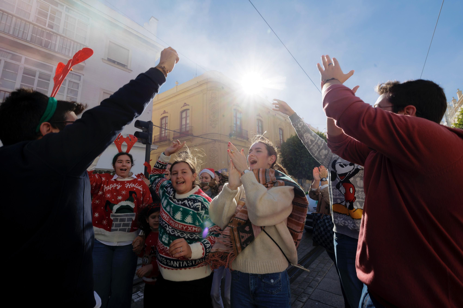 La caravana solidaria para Reyes Magos de San Fernando, en fotografías