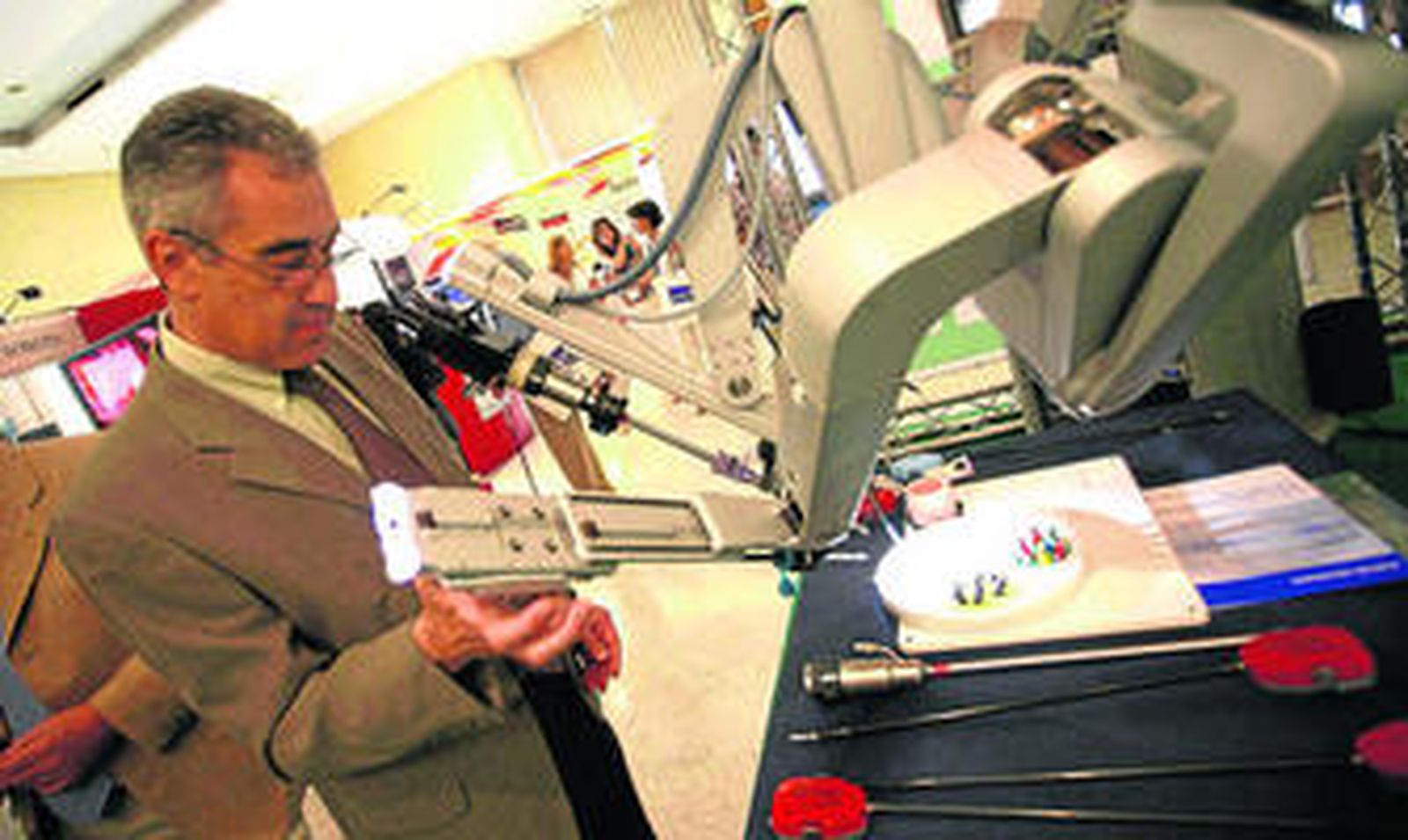 Una demostración del robot Da Vinci en unas jornadas celebradas en Málaga el año pasado.