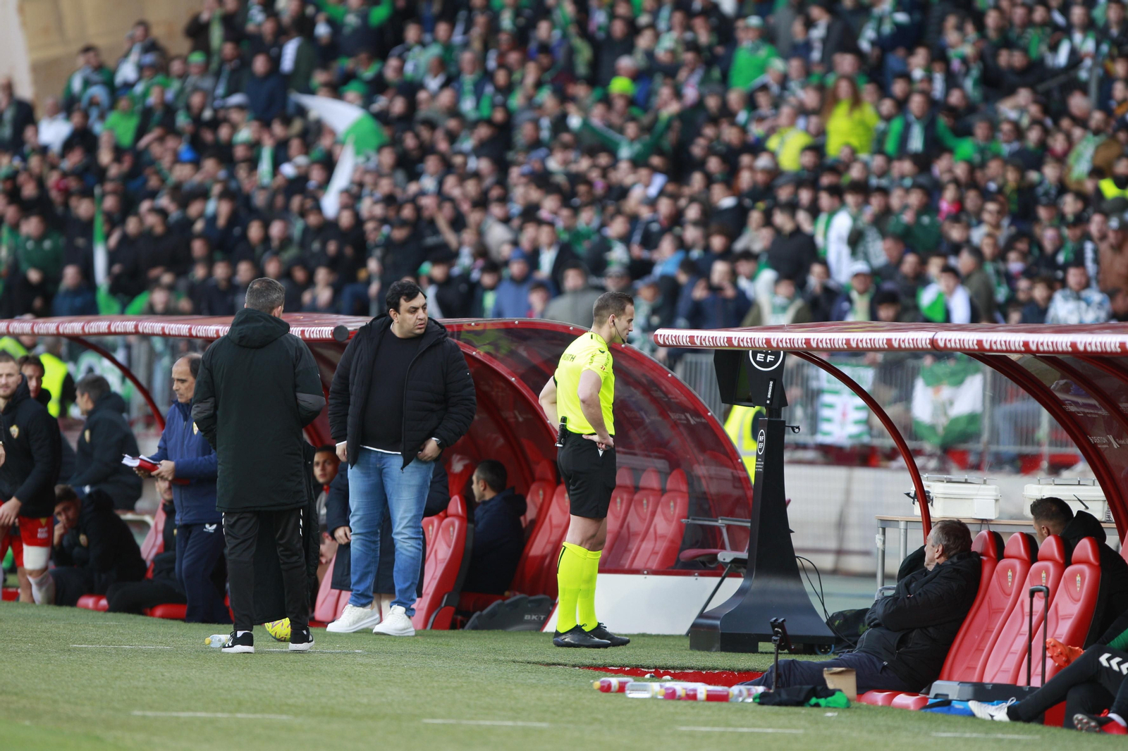 Imágenes del partido de fútbol U.D. Almería-Real Betis Balompié