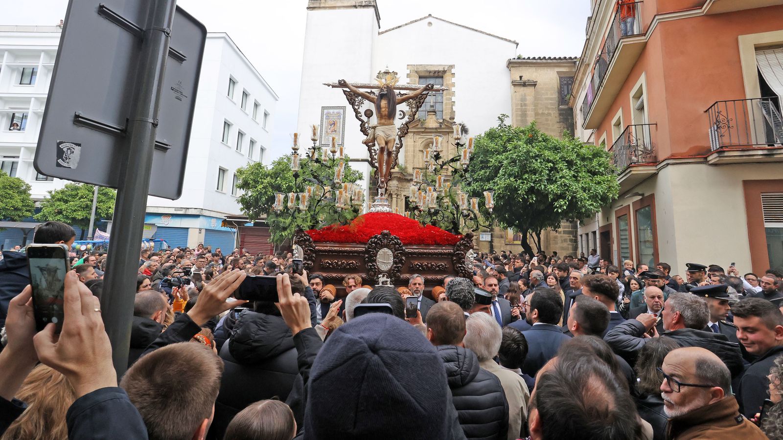 El Cristo saliendo de San Francisco.