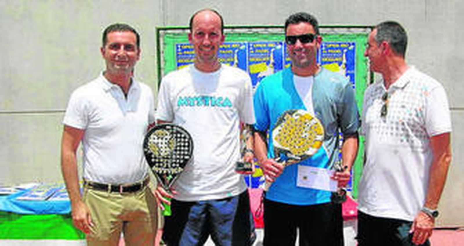 Campeones de la primera categoría masculina del torneo.