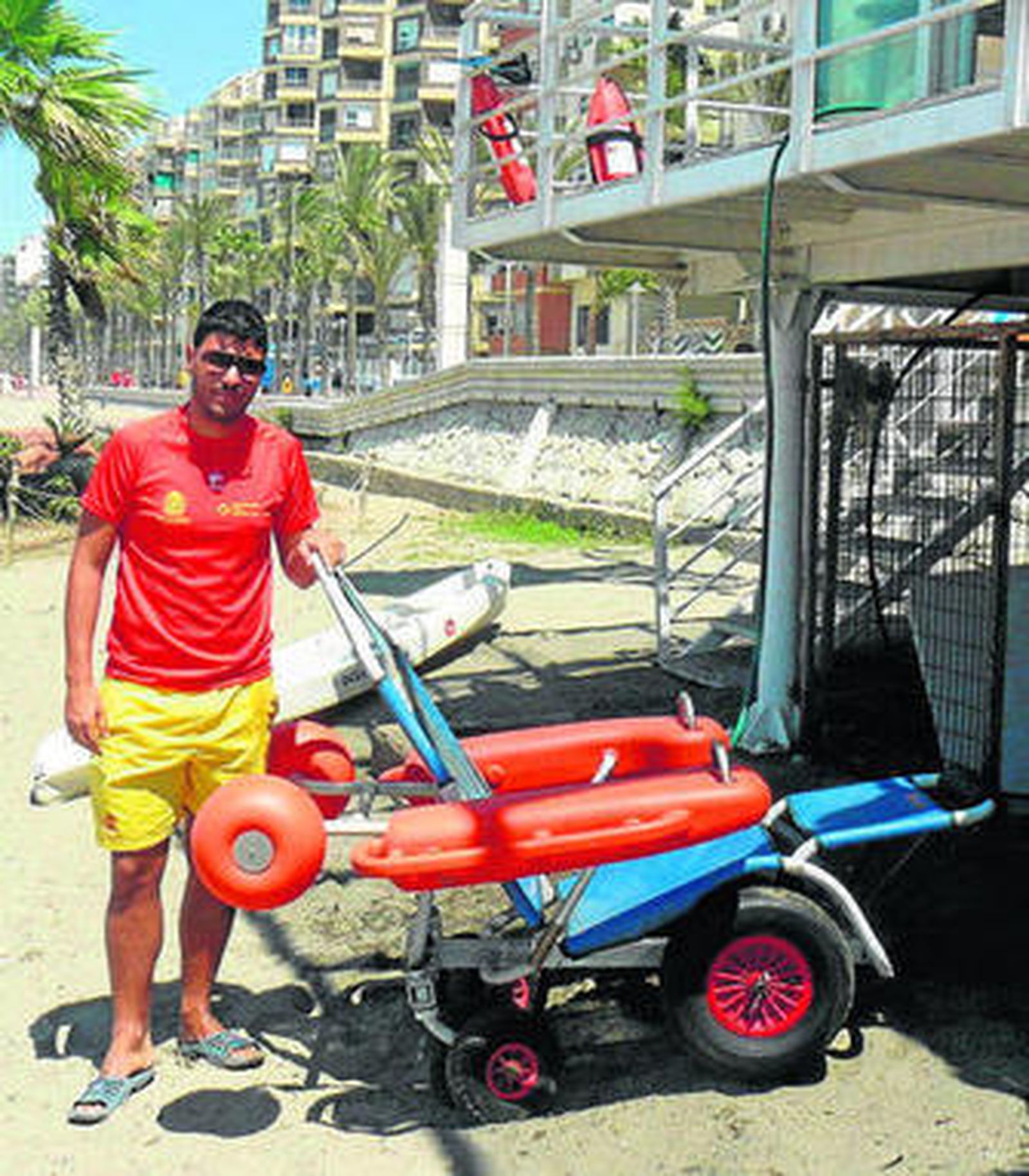 Los socorristas disponen de una amplia flota de sillas anfibias.