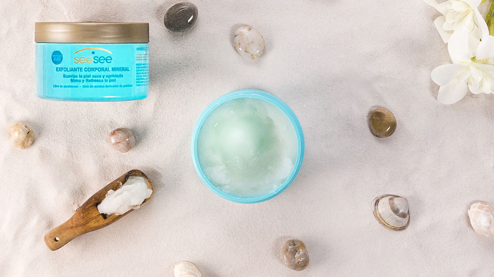 La crema exfoliante de Mercadona tiene ingredientes que limpian e hidrantan nuestra piel.