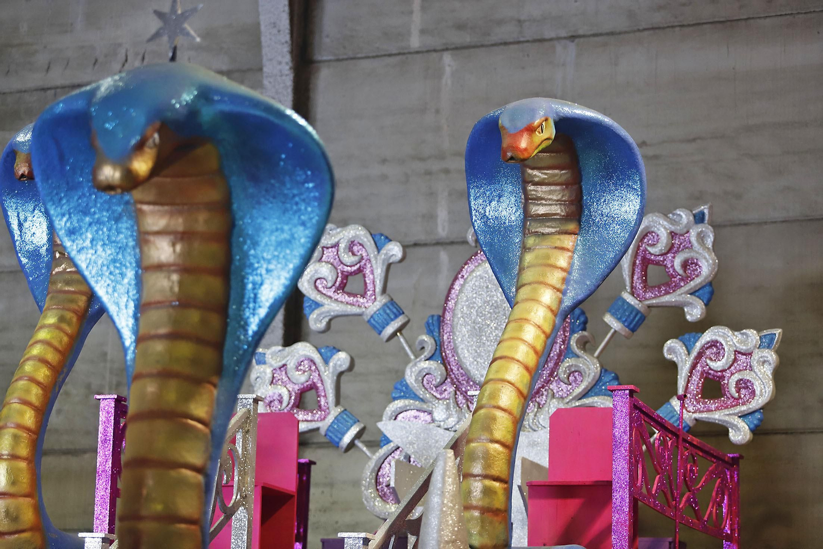 Así don las carrozas de lo Reyes Magos de Huelva 2024