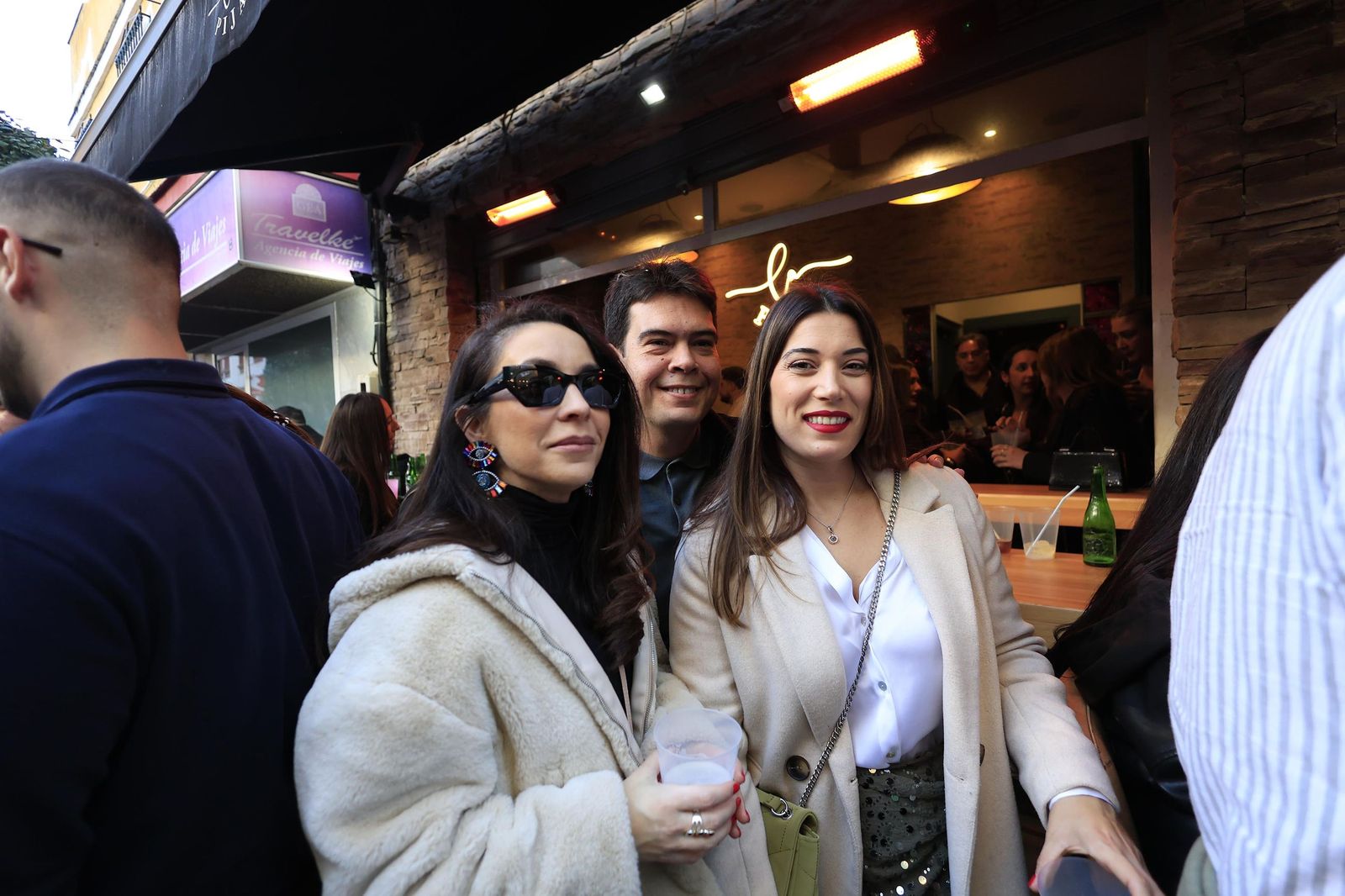 La Línea explota de gente en la tardebuena más animada, en imágenes