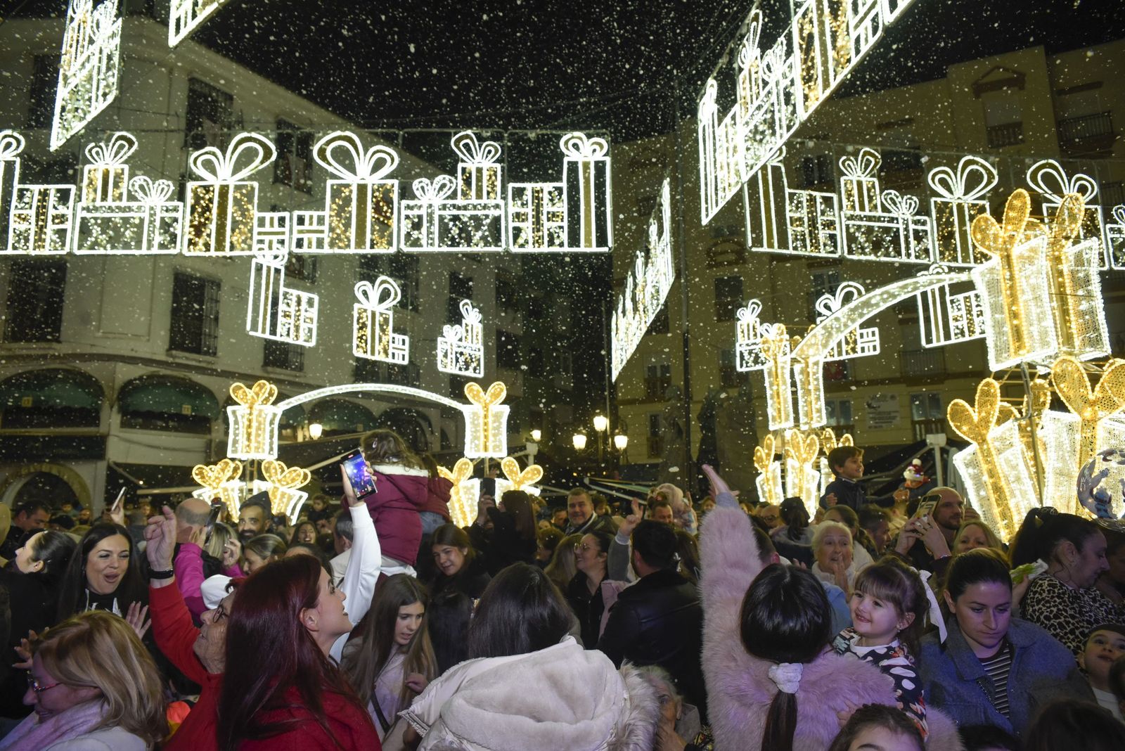 Las fotos de las precampanadas infantiles de La Línea