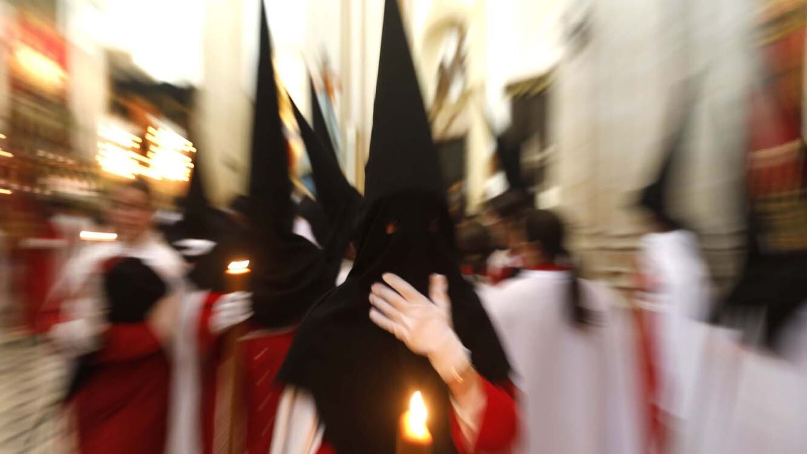 Las imágenes del Martes Santo en Tarifa: La Salud