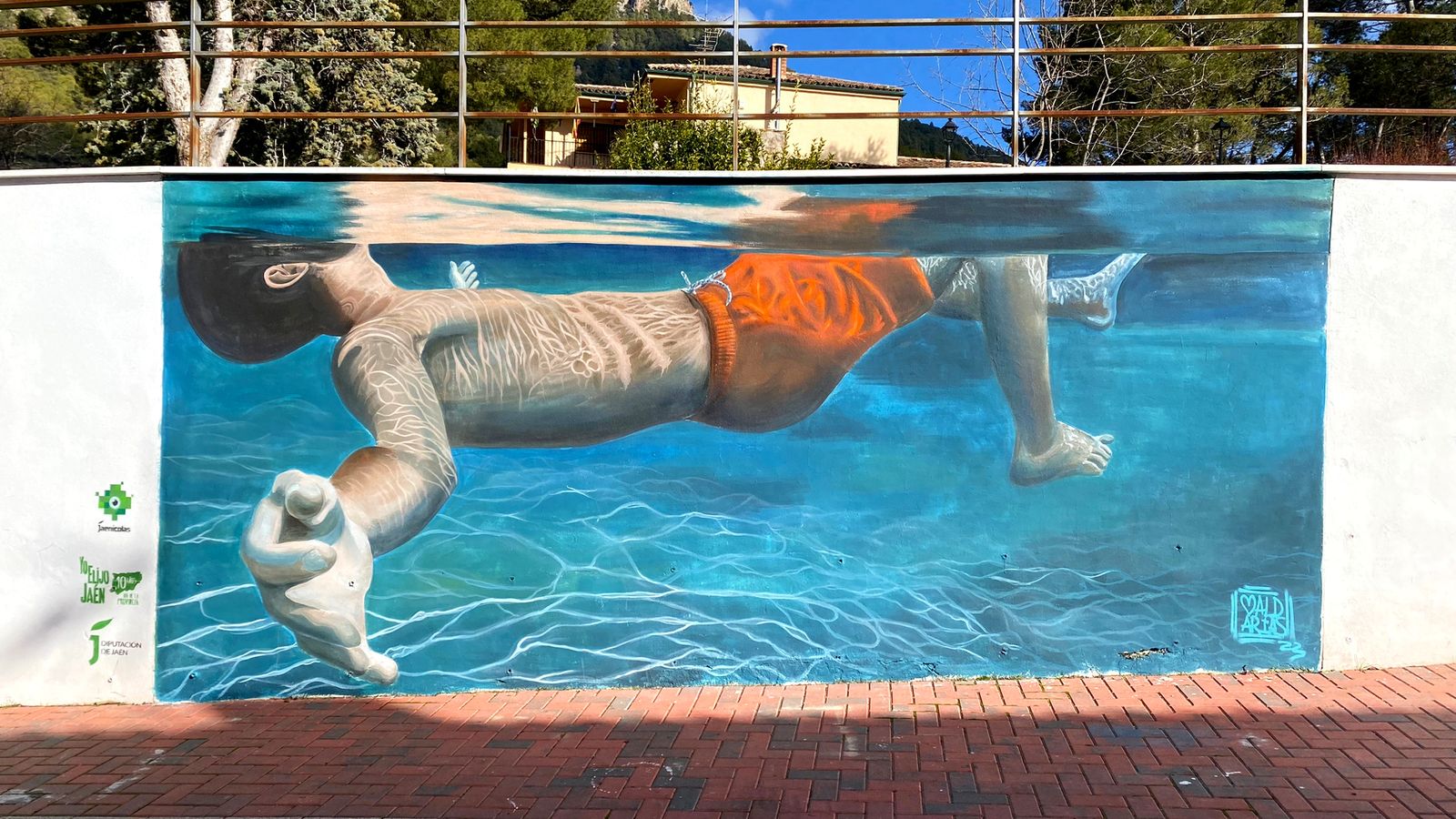 Mural del artista Javier Aldarias, realizado en Orcera, dentro del proyecto Street Art Plus impulsado por la Diputación de Jaén.