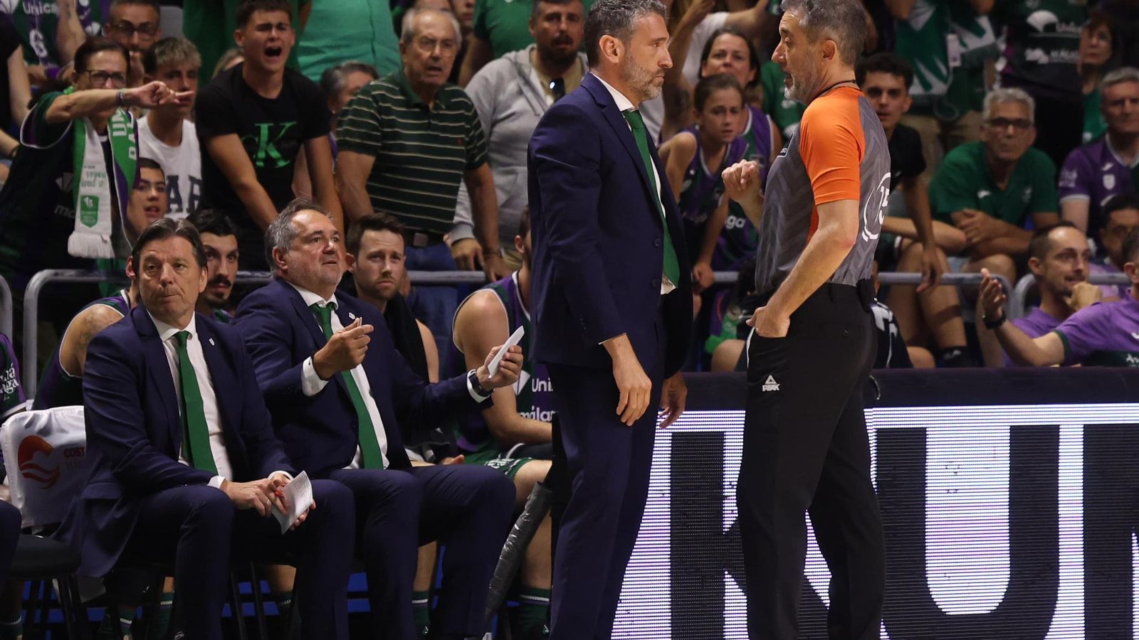 Las fotos del Unicaja-Barcelona, primer partido del play off de la Liga Endesa