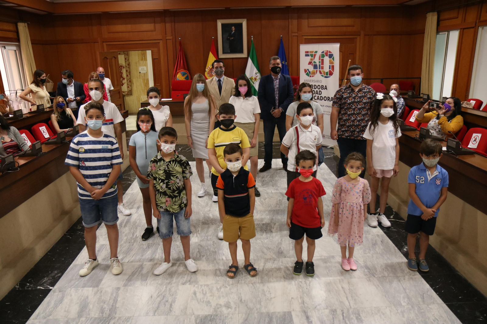 Alumnos de los 18 centros premiados.