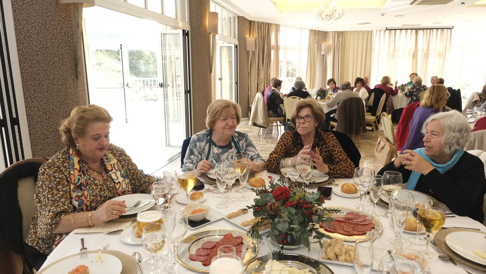 Imágenes del encuentro anual de los docentes jubilados almerienses, ADOJAL