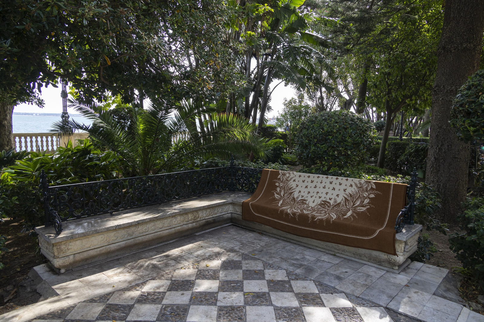 Las imágenes del mal estado de los paseos de Cádiz