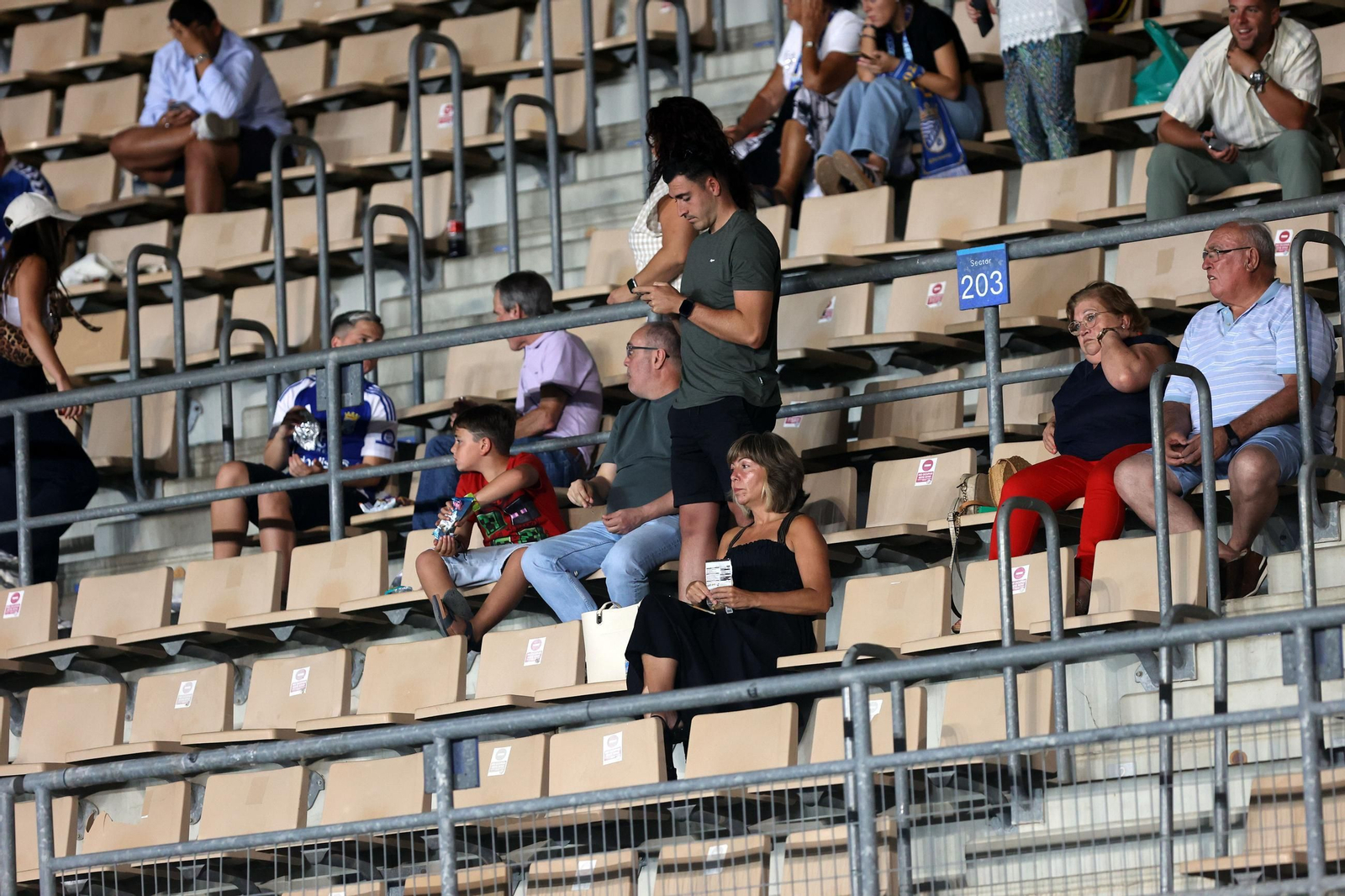 Búscate en el Trofeo Feria de la Vendimia entre el Xerez CD contra el Juventud Torremolinos en Chapín