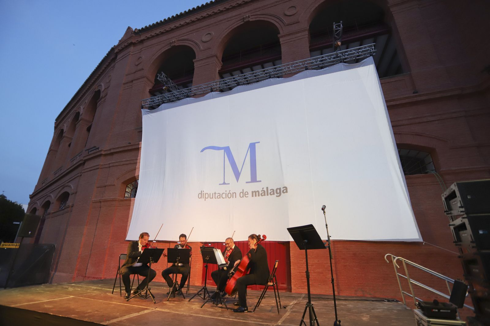 Las fotos de la plaza de toros de La Malagueta con su nueva iluminación