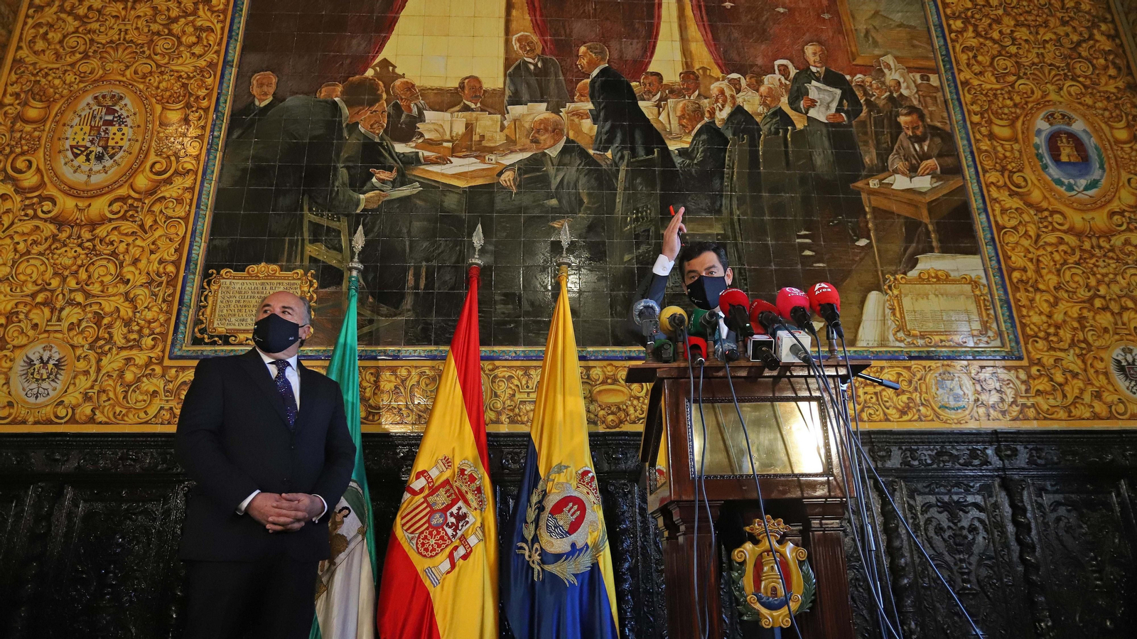 Visita de Juanma  Moreno al Ayuntamiento de Algeciras