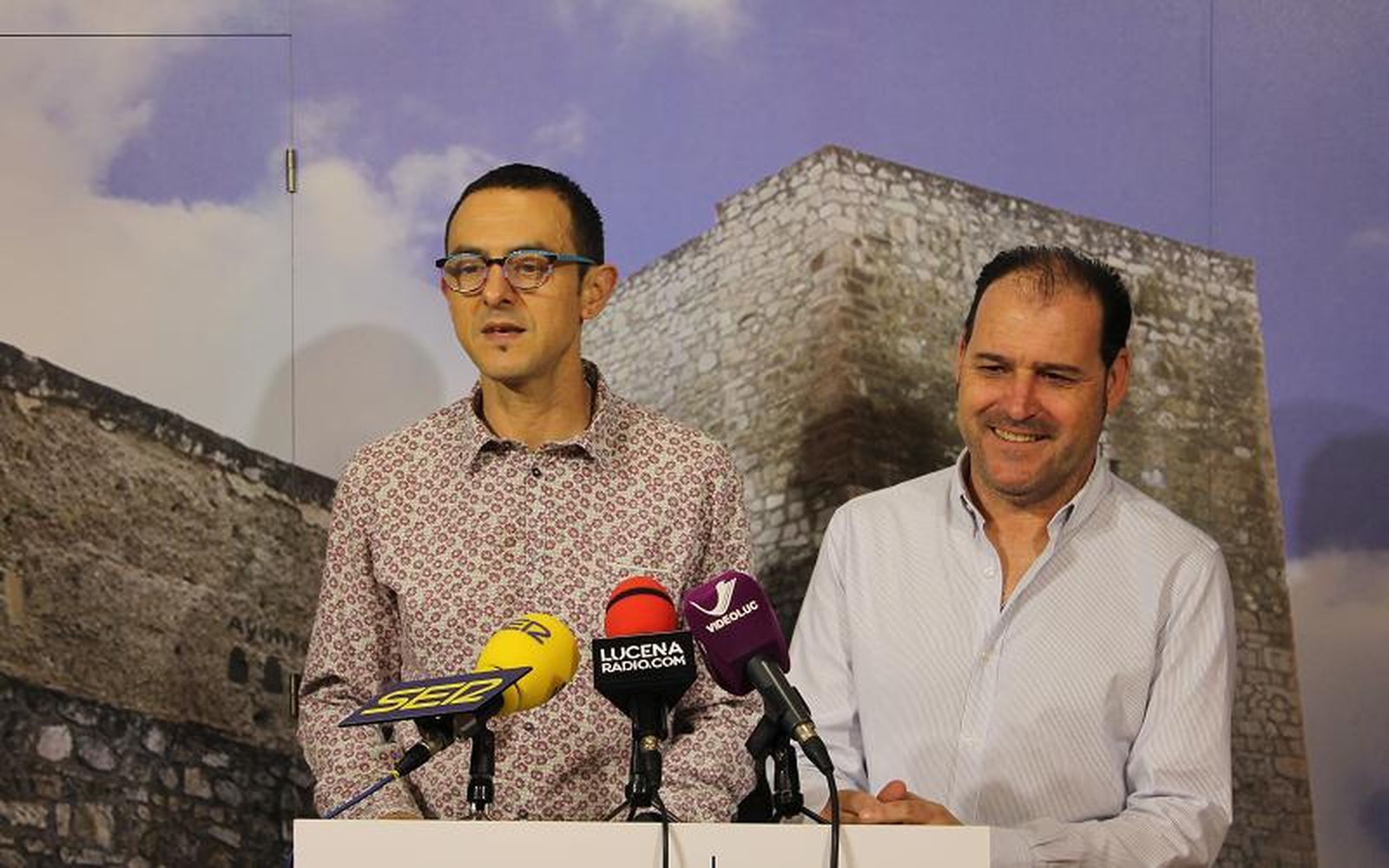 El concejal de Cultura, Manuel Lara, con Arcángel Bedmar.