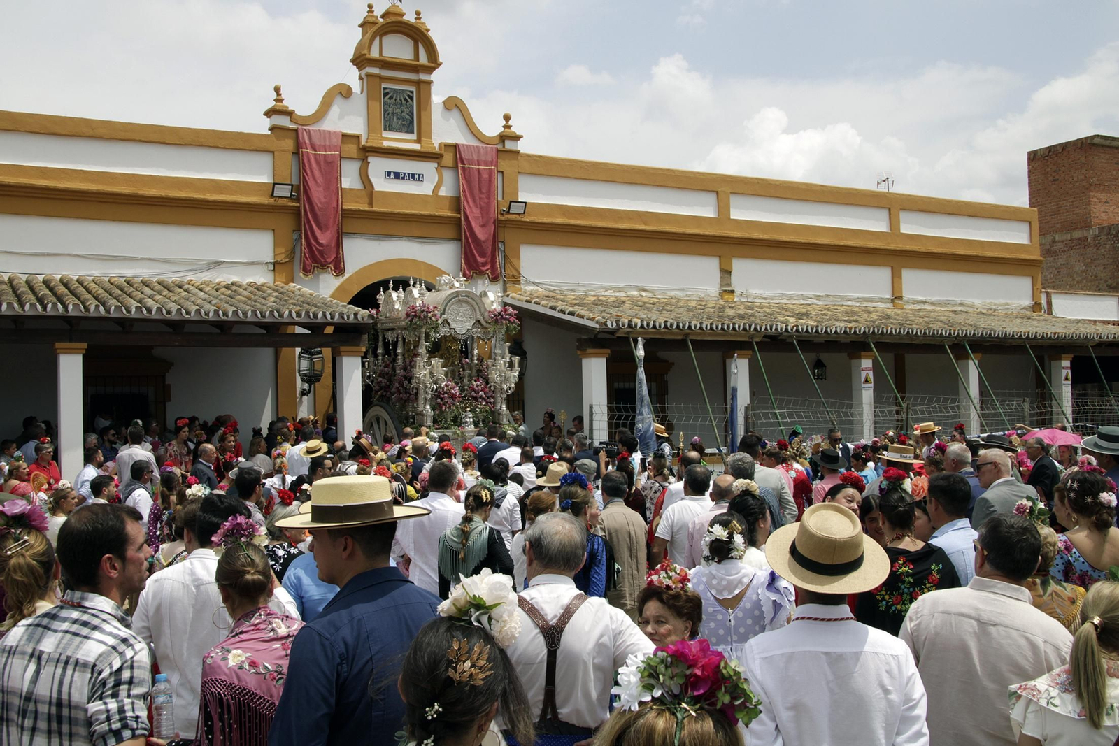 Así se vive la romería en las casas de la aldea
