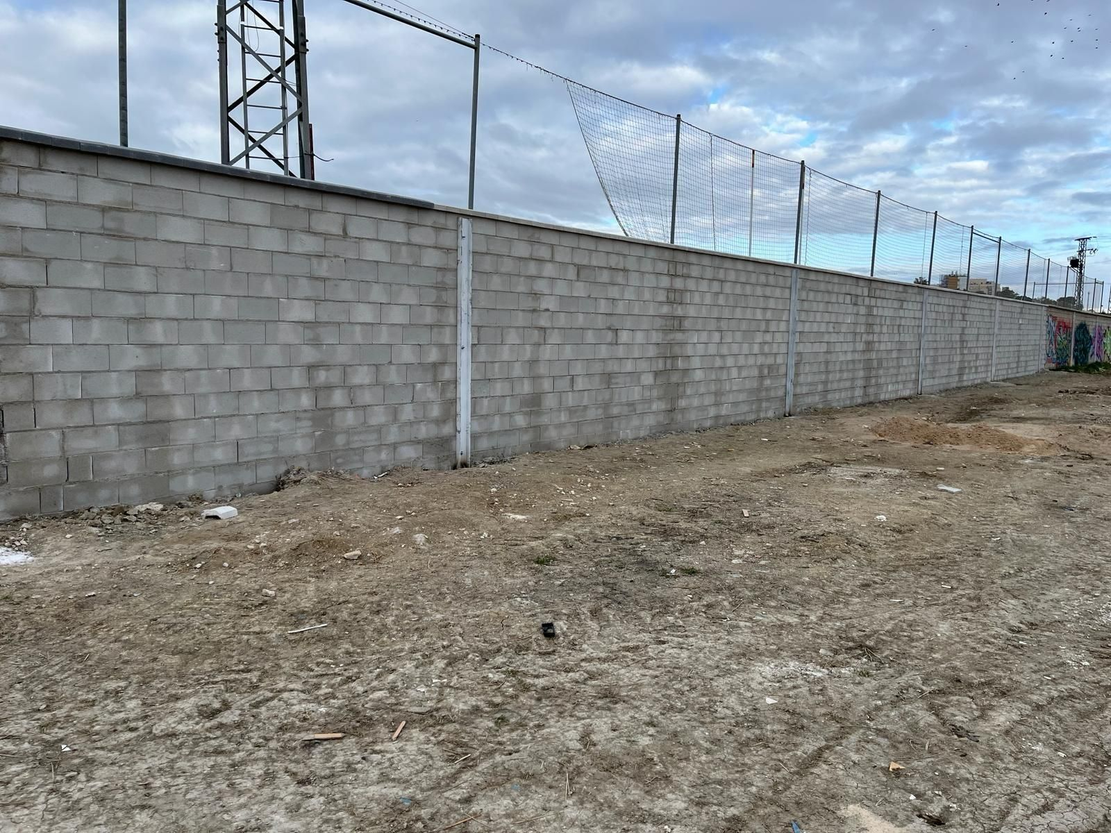 Muro trasero de Las Lagunillas.