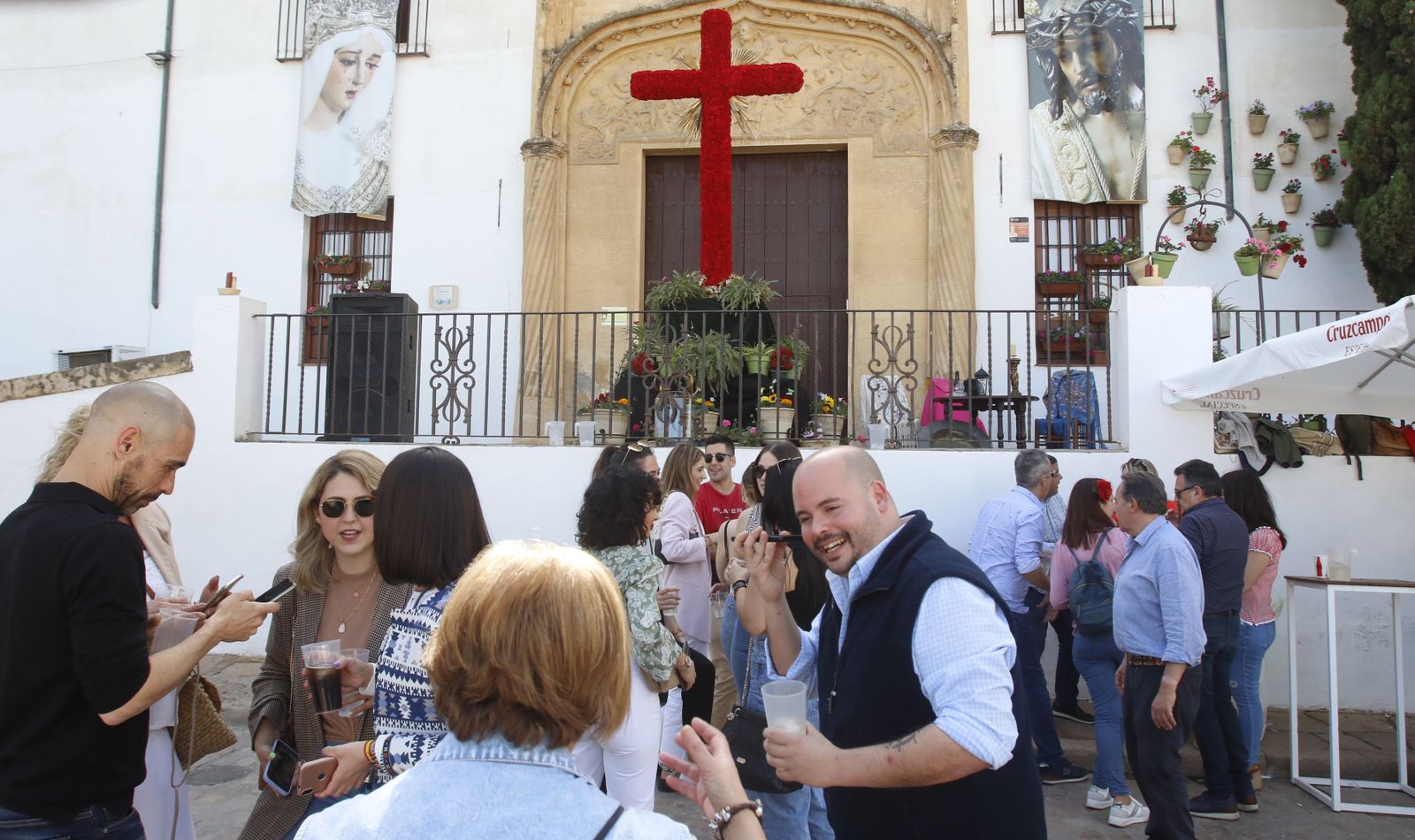 El viernes de Las Cruces de Córdoba, en imágenes