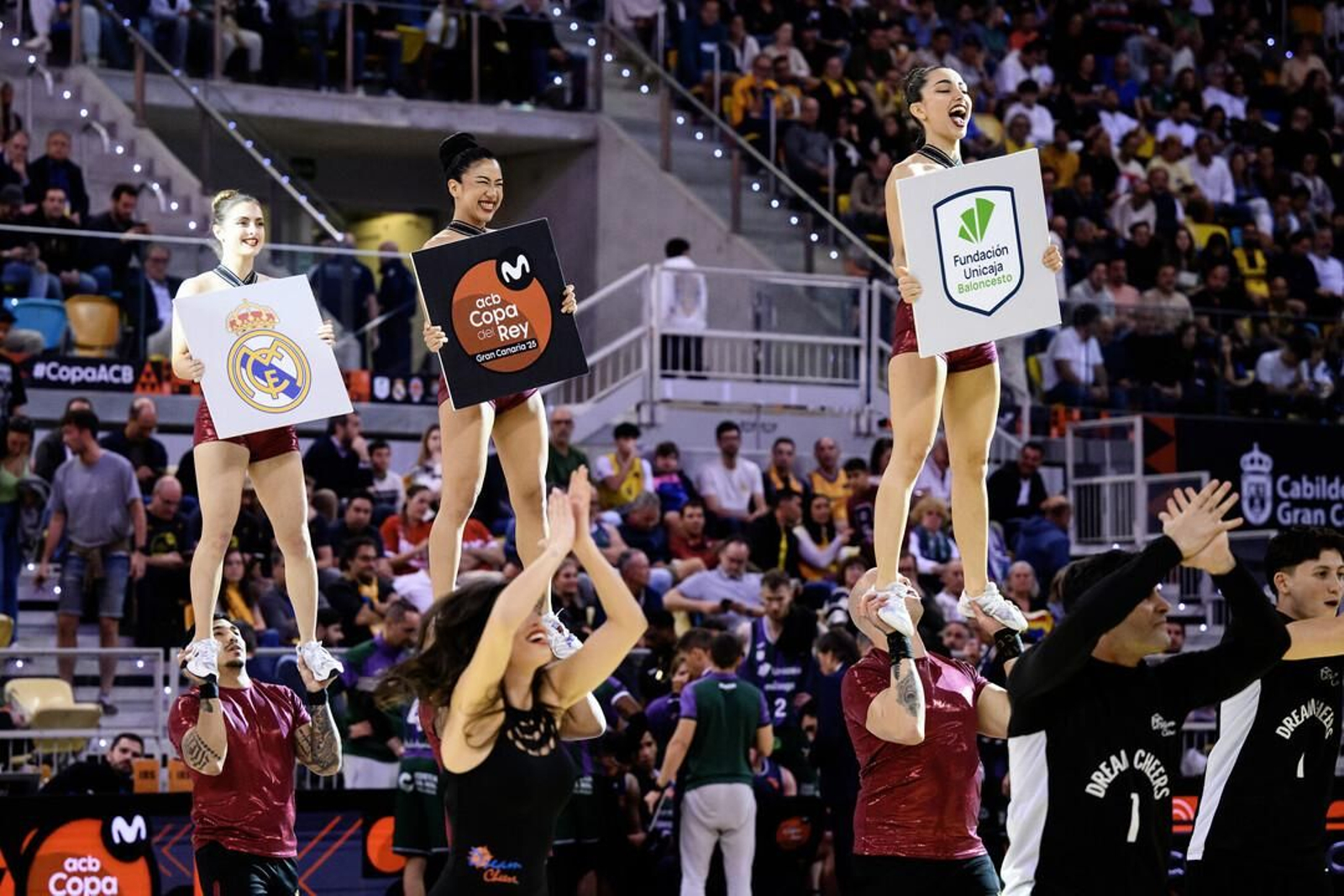 El Unicaja, campeón de Copa: Todas las imágenes del partido, la fiesta y la llegada a Málaga