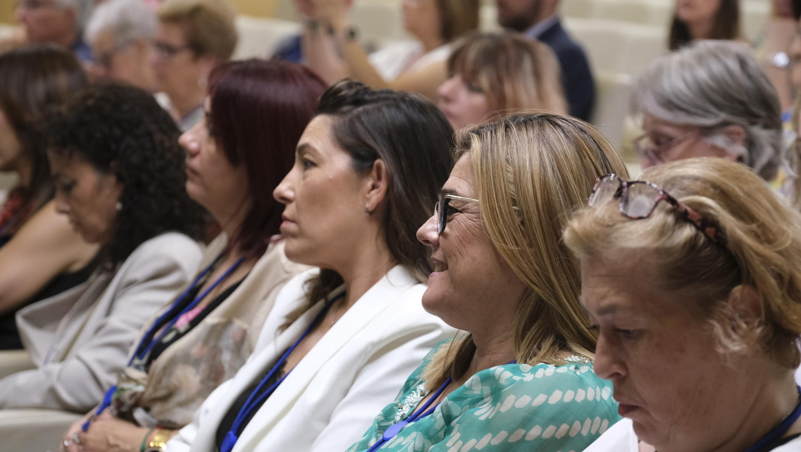 La Reina Sofía inaugura el I Congreso Internacional sobre ELA, en imágenes