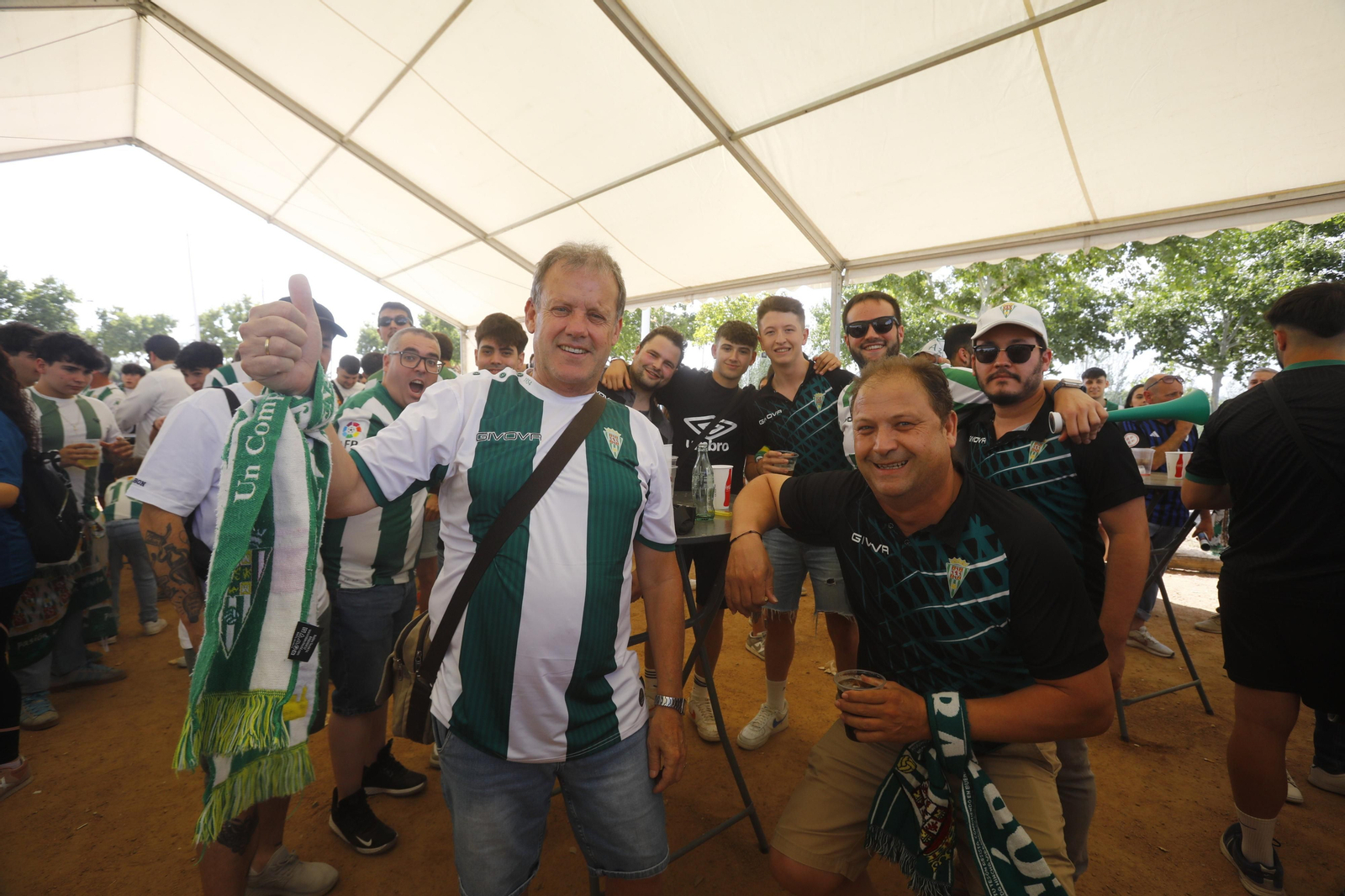 Las mejores fotos de la 'Fan Zone' del Córdoba CF antes del partido ante la Ponferradina