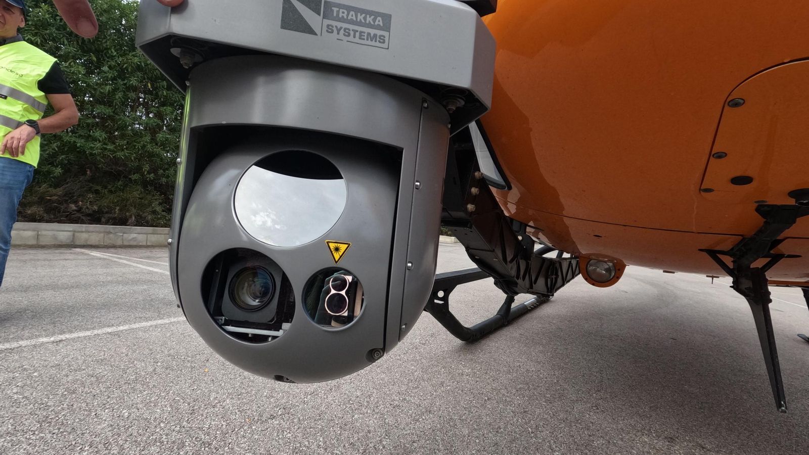 Una de las cámaras de los helicópteros de Endesa para revisar las líneas. Una de las cámaras de los helicópteros de Endesa para revisar las líneas.
