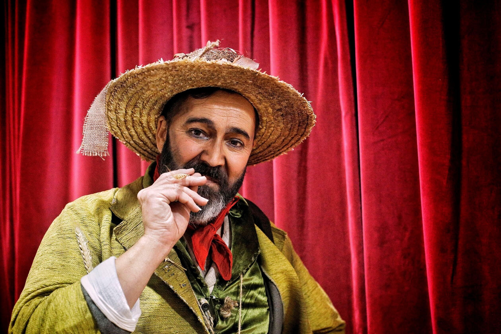 Comparsa 'Pueblejito la Frontera' en camerinos.