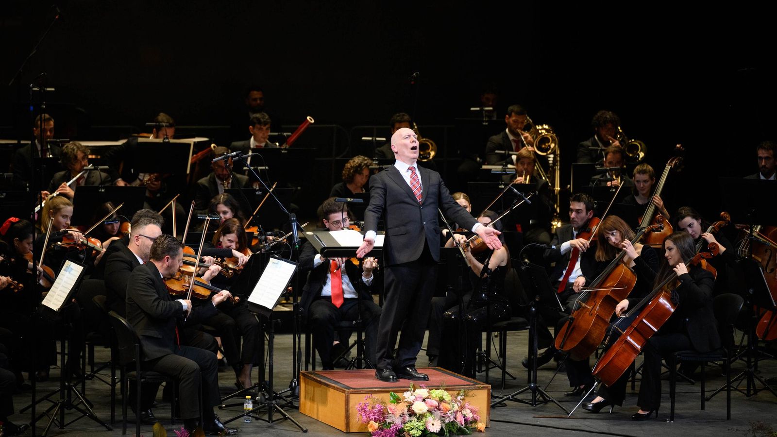 Michael Thomas también demostró que se atreve con los valses y polkas.