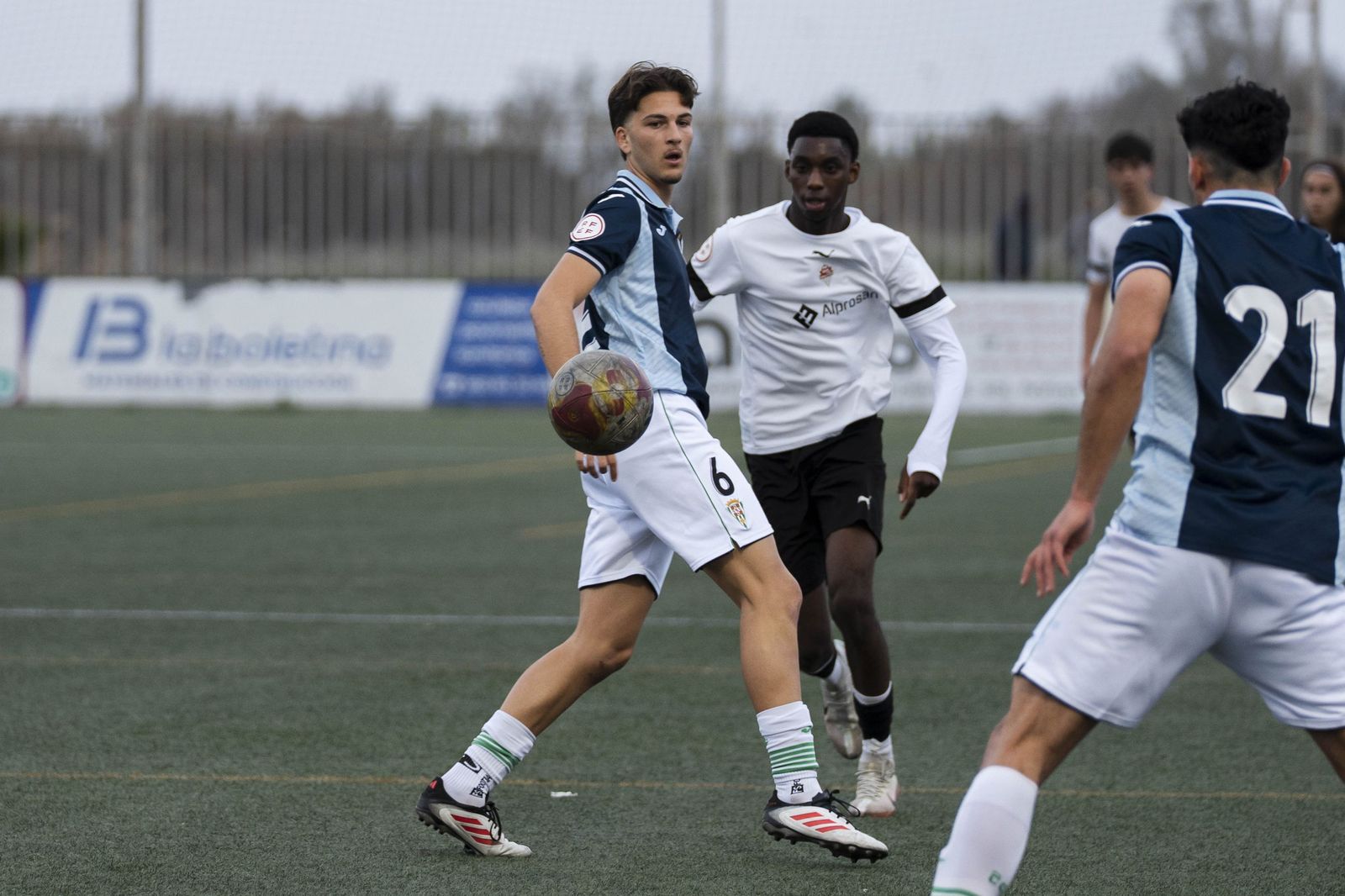 La Cañada-Córdoba CF de la División de Honor Juvenil
