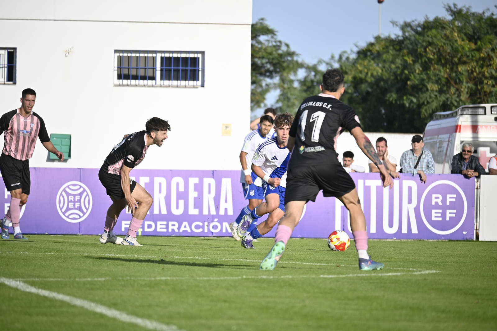 Las mejores imágenes del Atlético Onubense - Bollullos